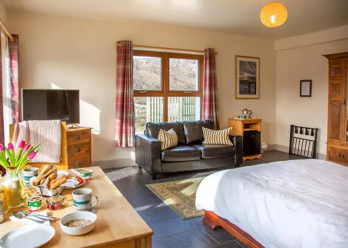 Kirkaig Lodge