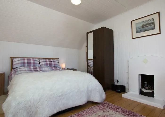 Lighthouse Cottage